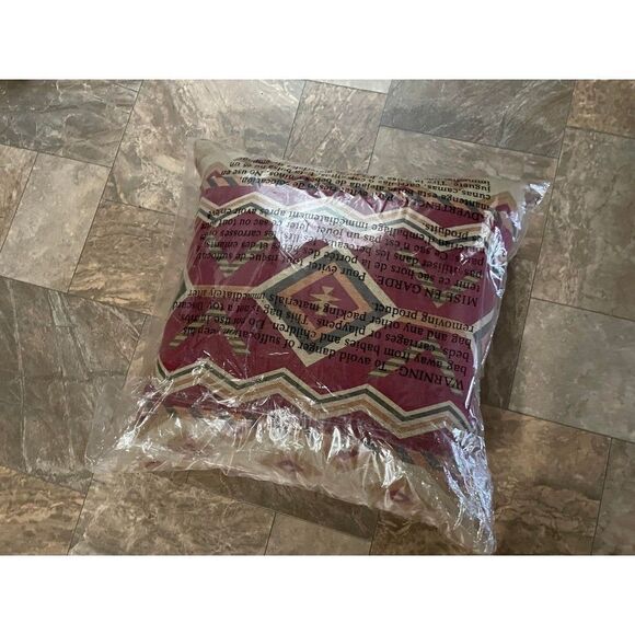 New Moon Mesa Square Linen Pillow Cover & Insert 22x22 - Picture 2 of 4